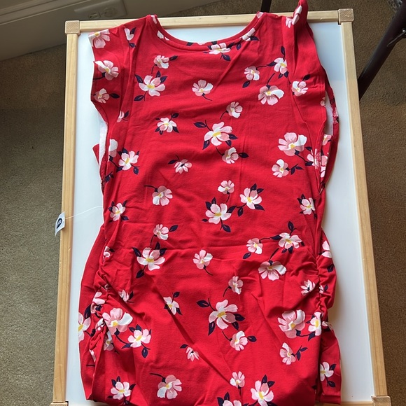Old Navy Floral Print Maternity Dress - Picture 5 of 8